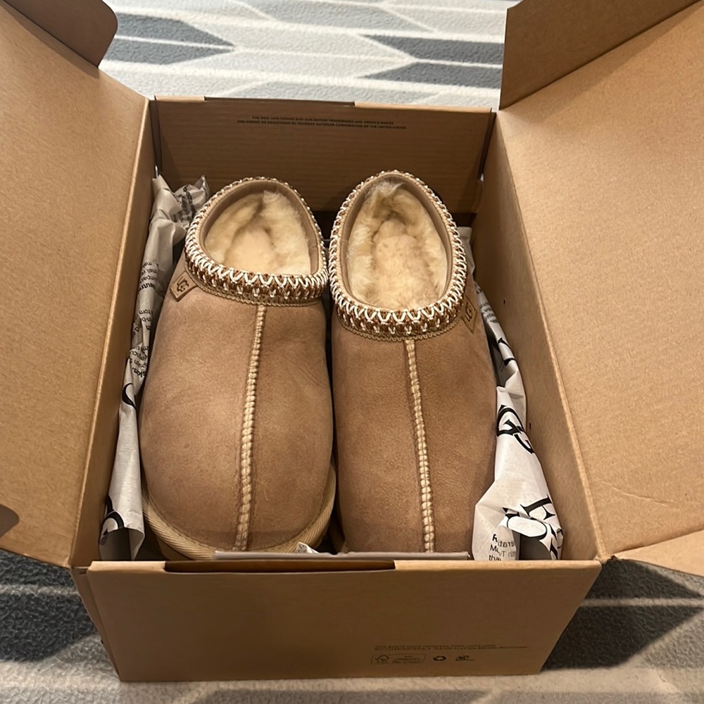 Ugg Tasman regenerate kids size 5